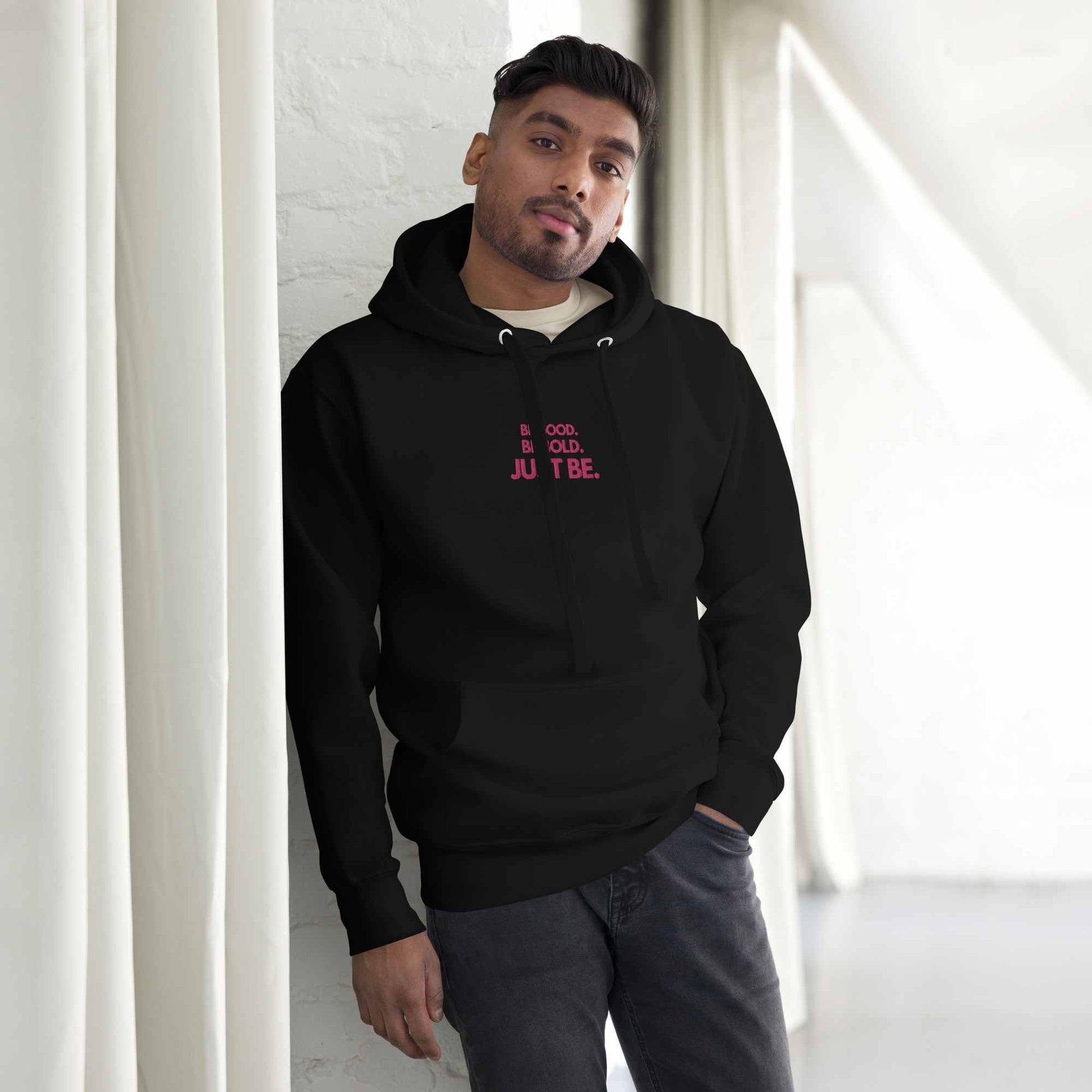 embroidered-black-hoodie-neleti.com