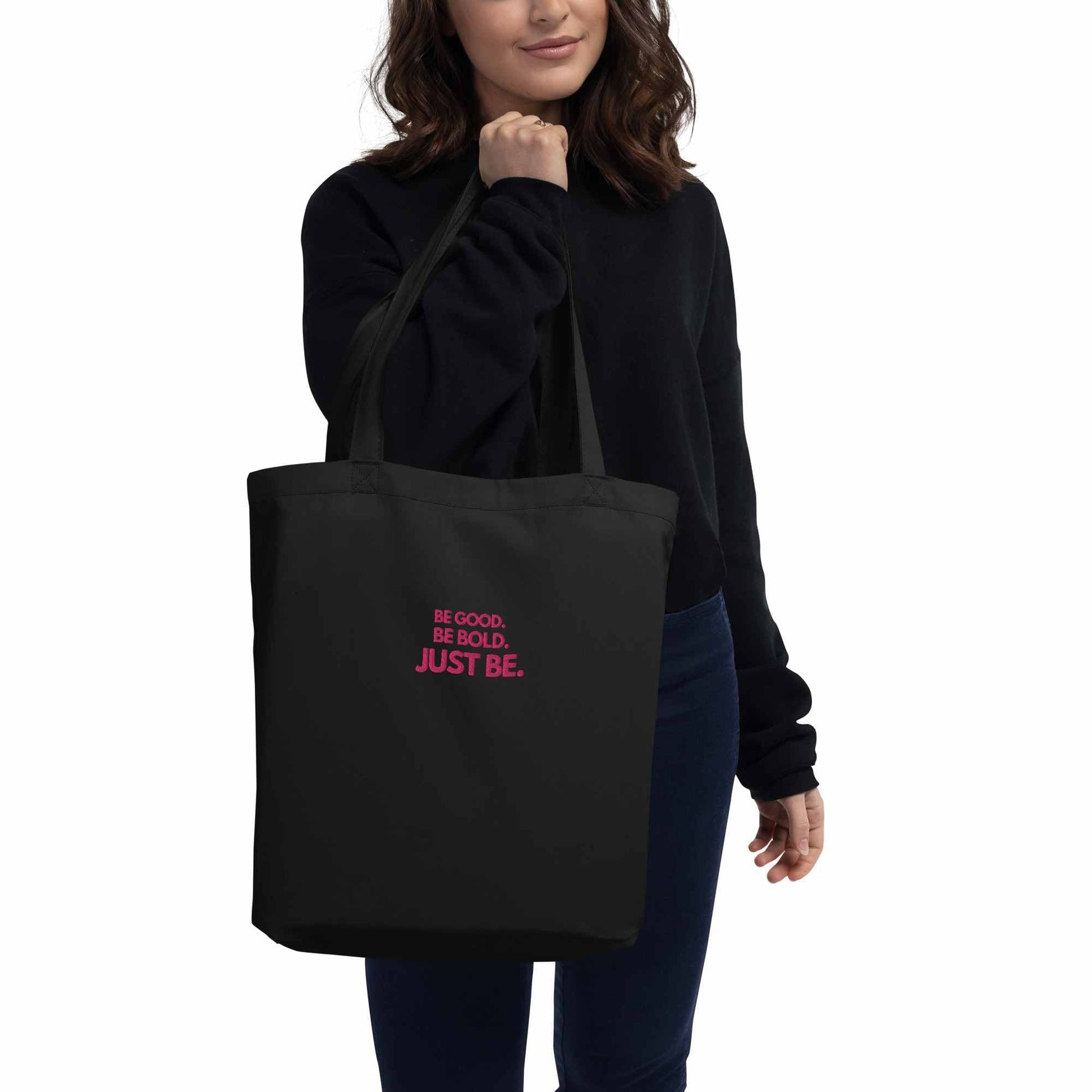 embroidered-black-tote-bag-neleti.com