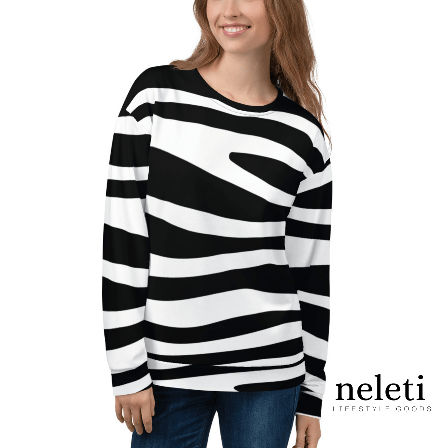 neleti.com-black-and-white-wavy-stripped-sweatshirt-for-women