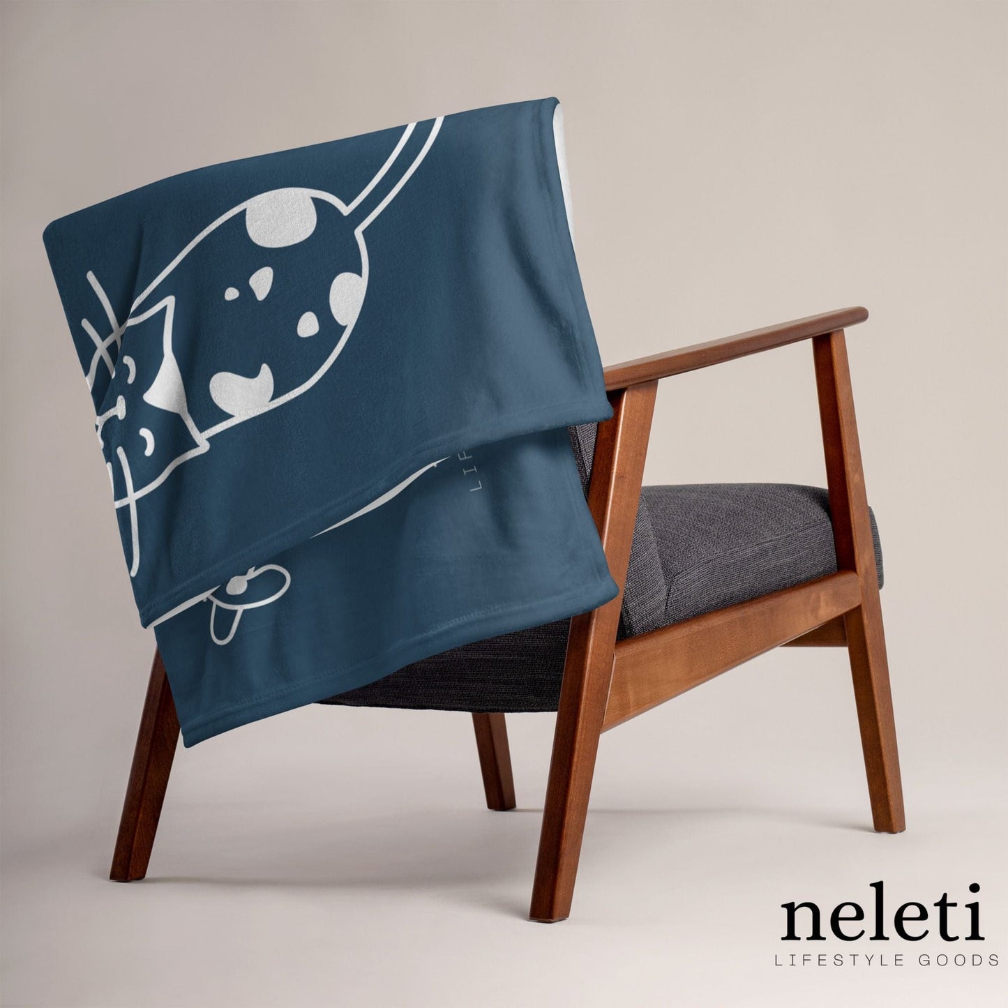 neleti.com-cat-blanket-in-arapawa-color