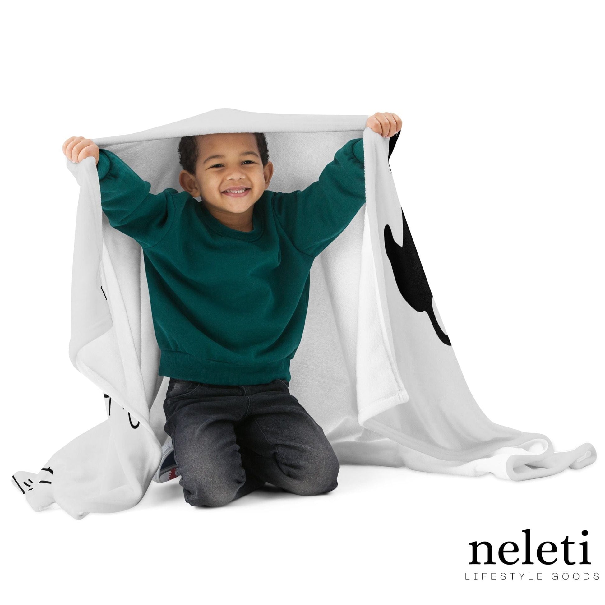    neleti.com-cat-blanket-in-whisper-color