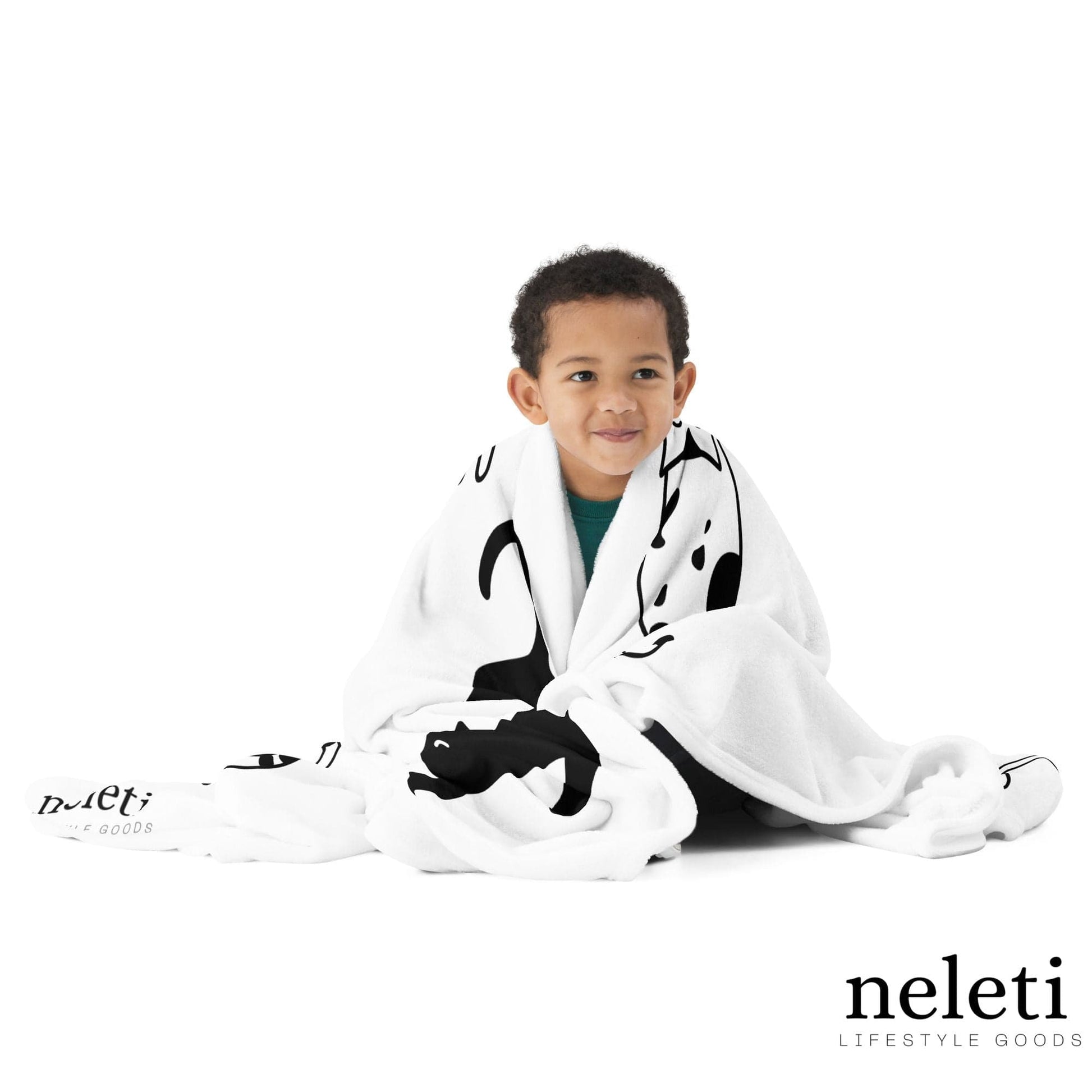 neleti.com-cat-blanket-in-white-color