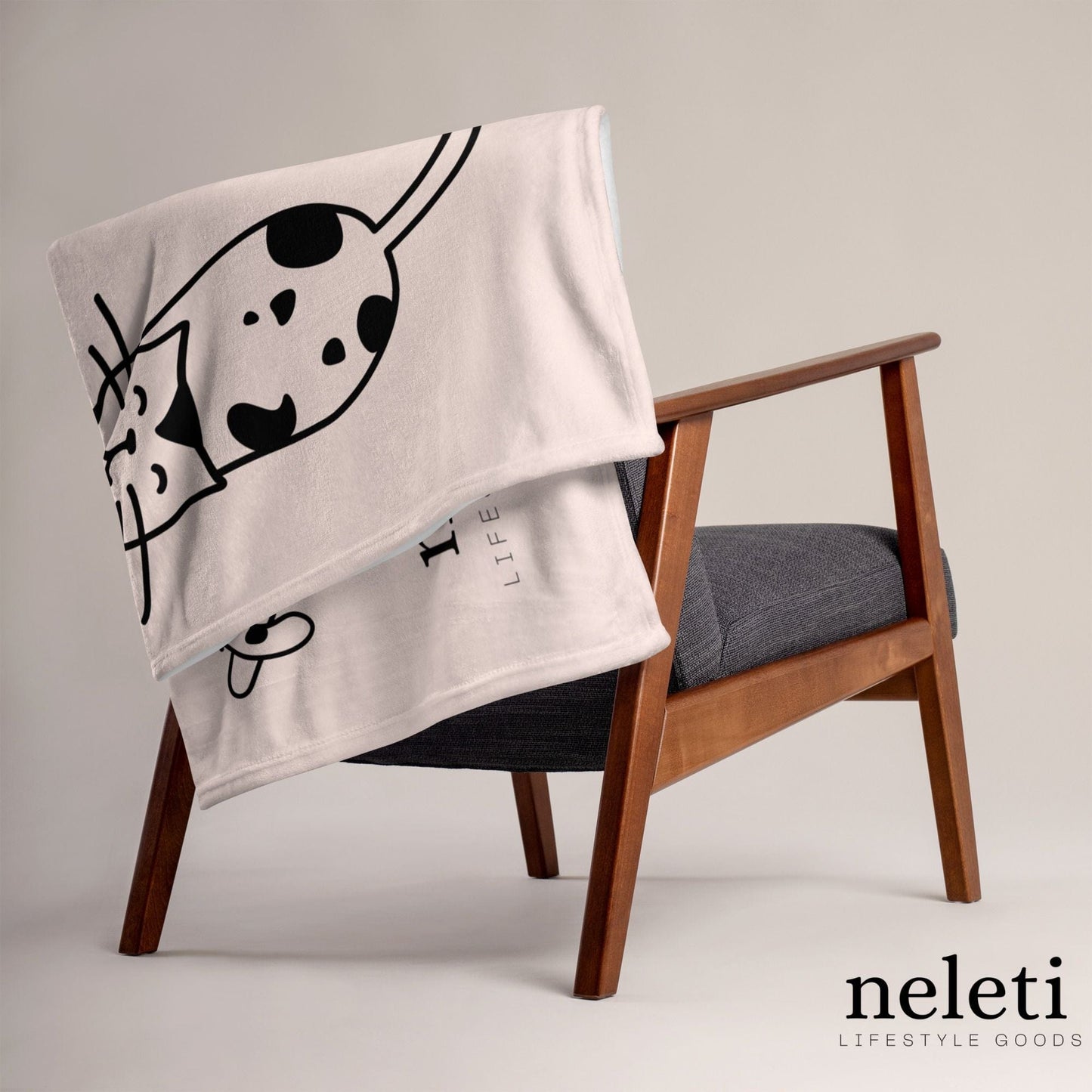 neleti.com-cat-blanket-in-wisp-pink-color