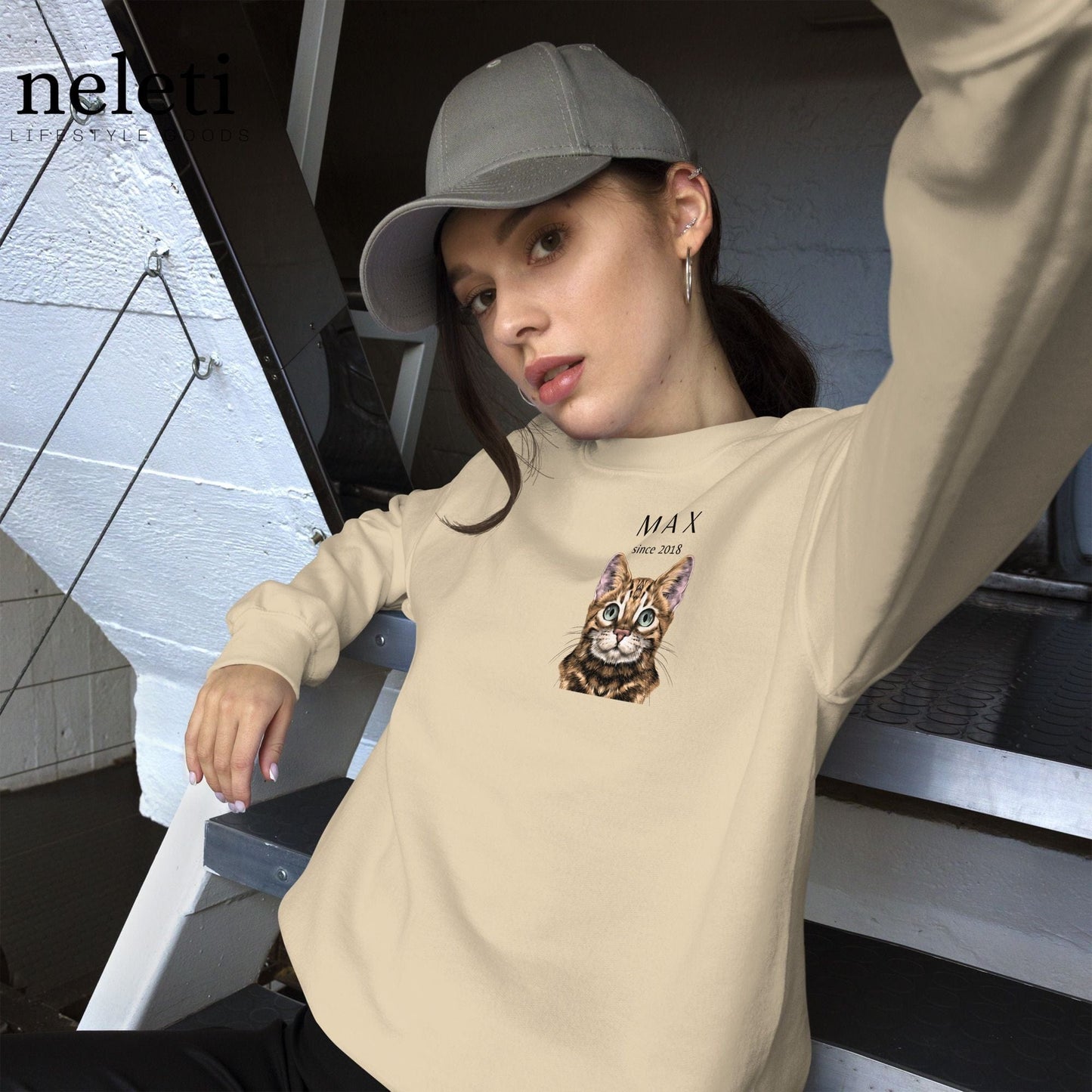 neleti.com-sand-sweatshirt-for-cat-moms-and-dads